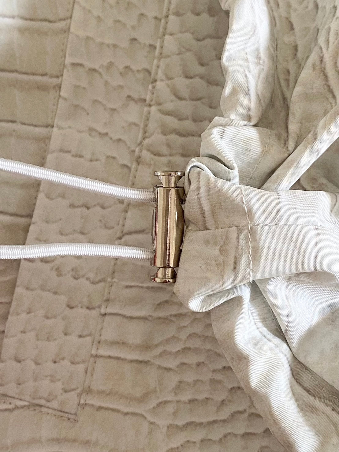 CROCO SHELL JACKET / WHITE