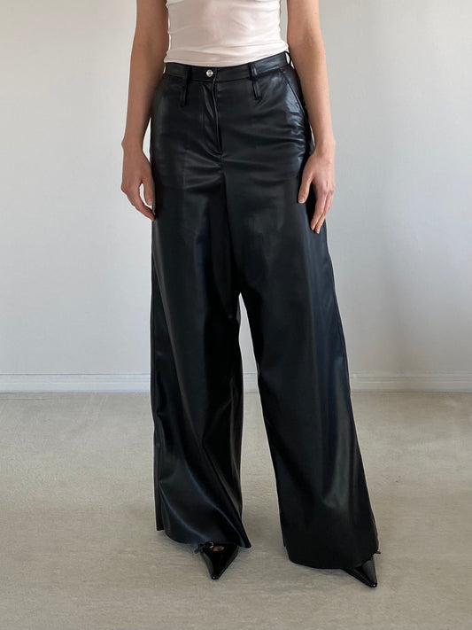 Vegan leather buggy pants (black)