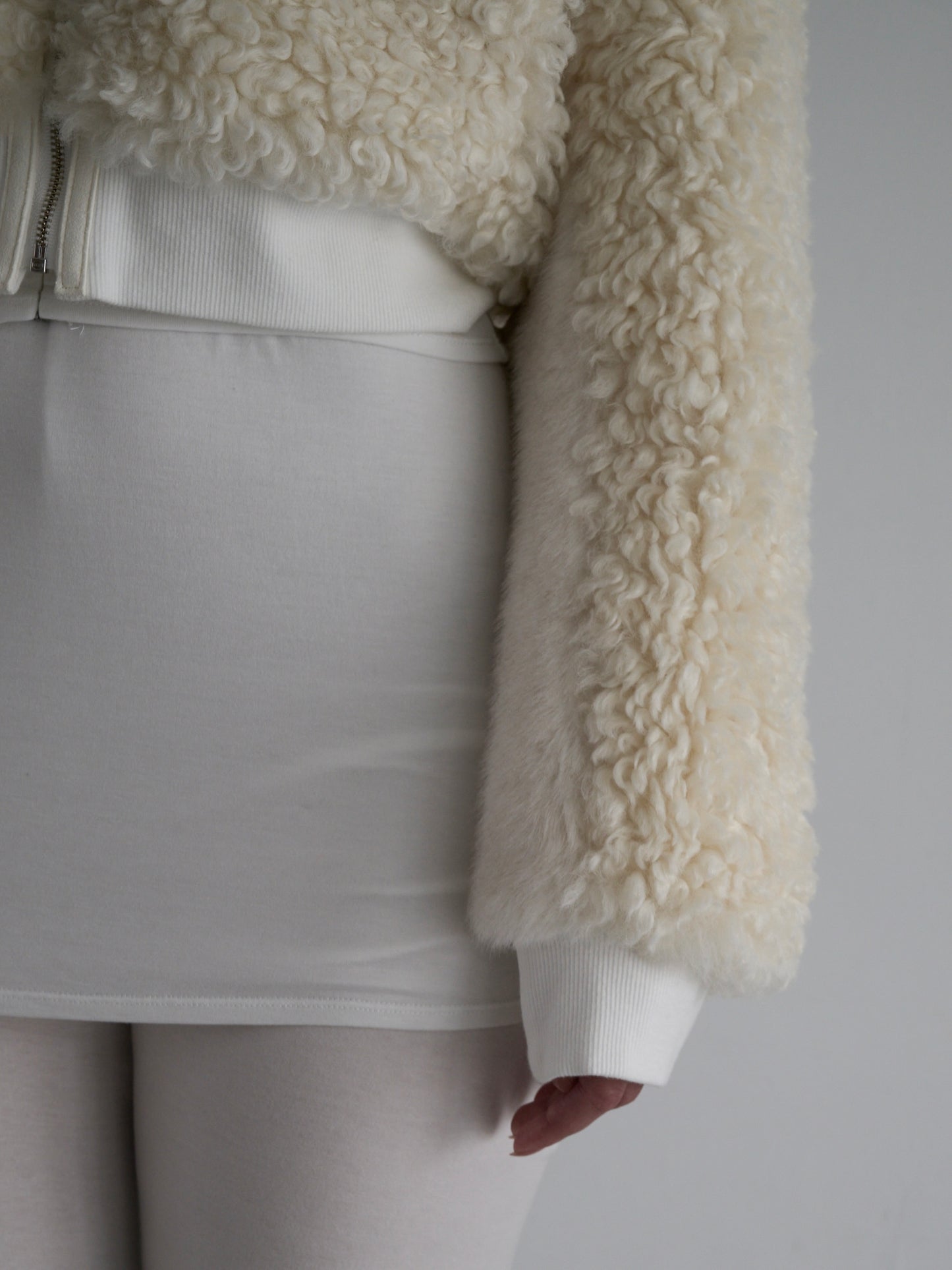 curly blouson / White