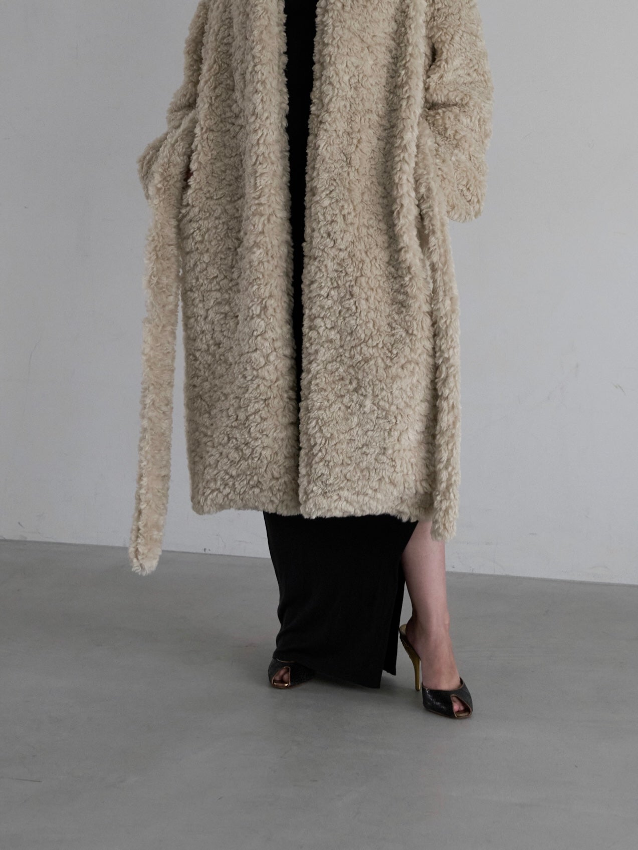 curly robe coat / sand