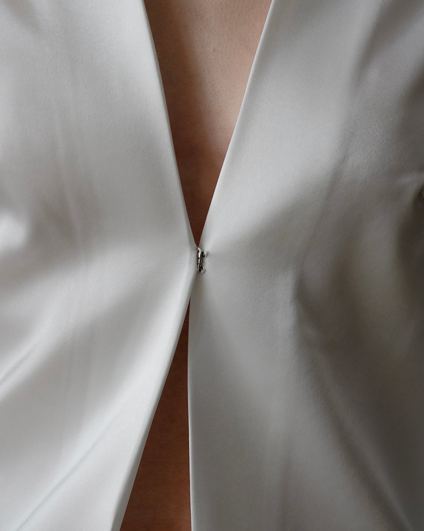 Silk-like Shirt / White